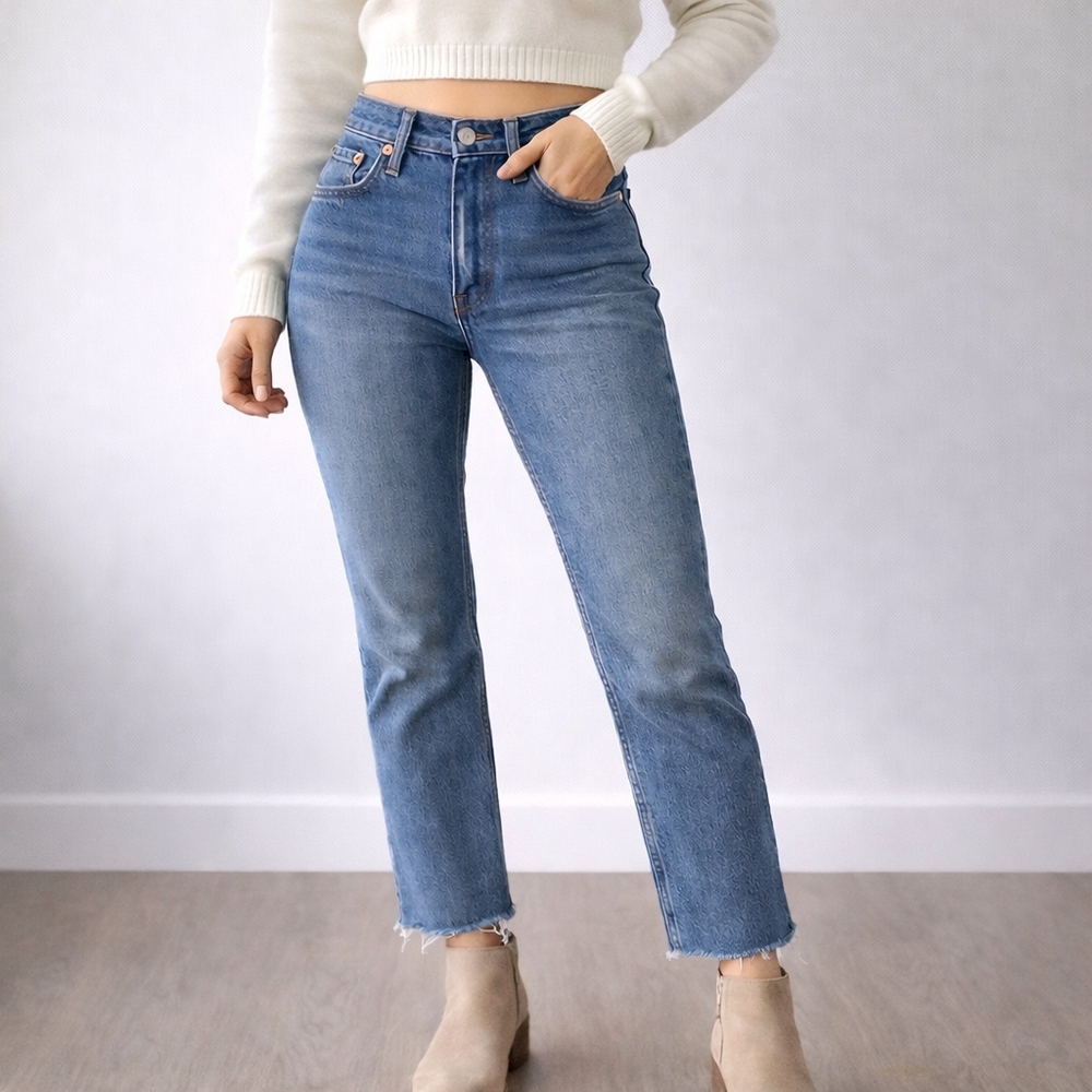 Levi's Wedgie Straight Jeans High Rise Raw Hem Medium Wash Size 27